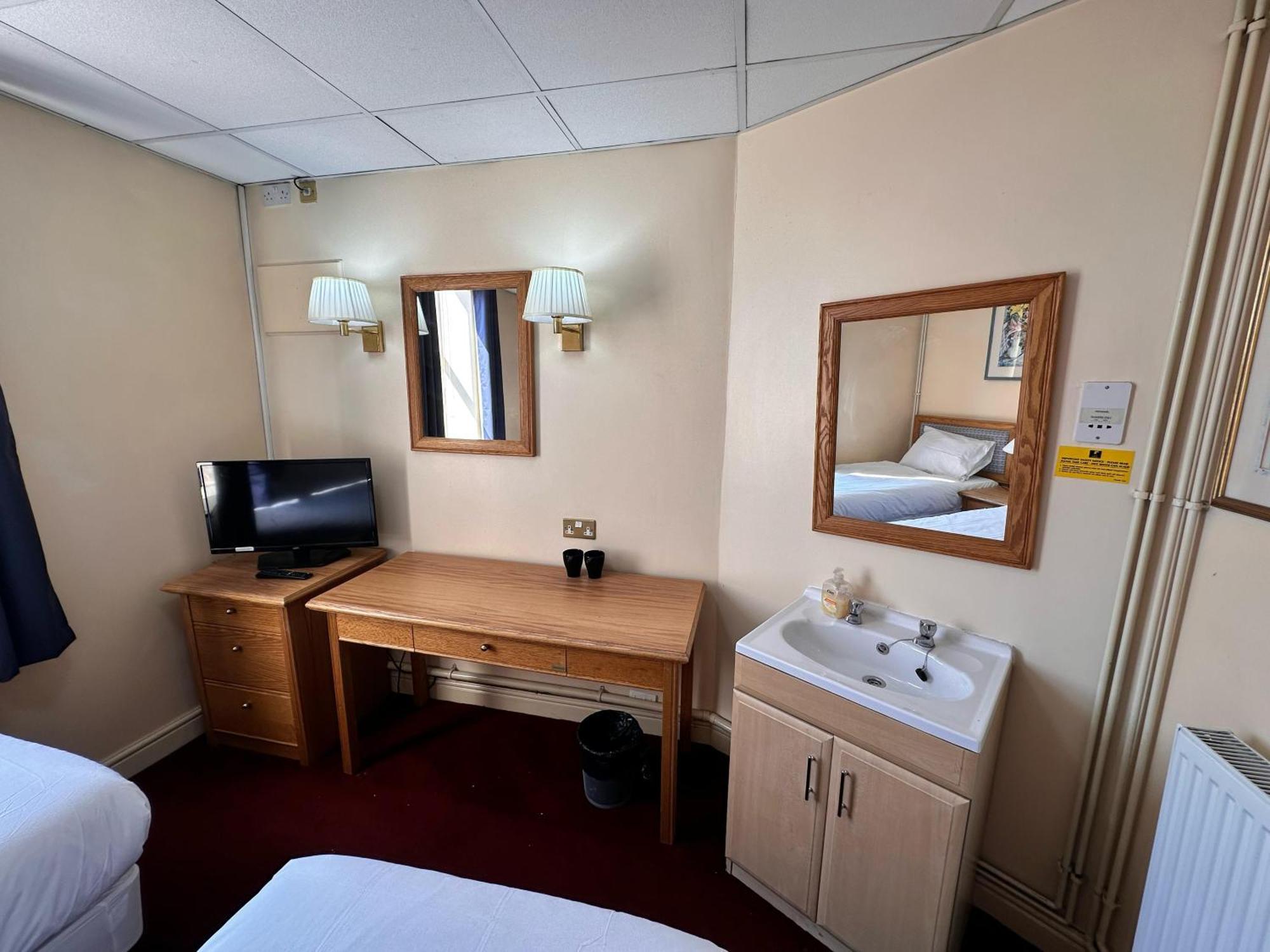Throstles Nest Hotel Liverpool Exterior photo